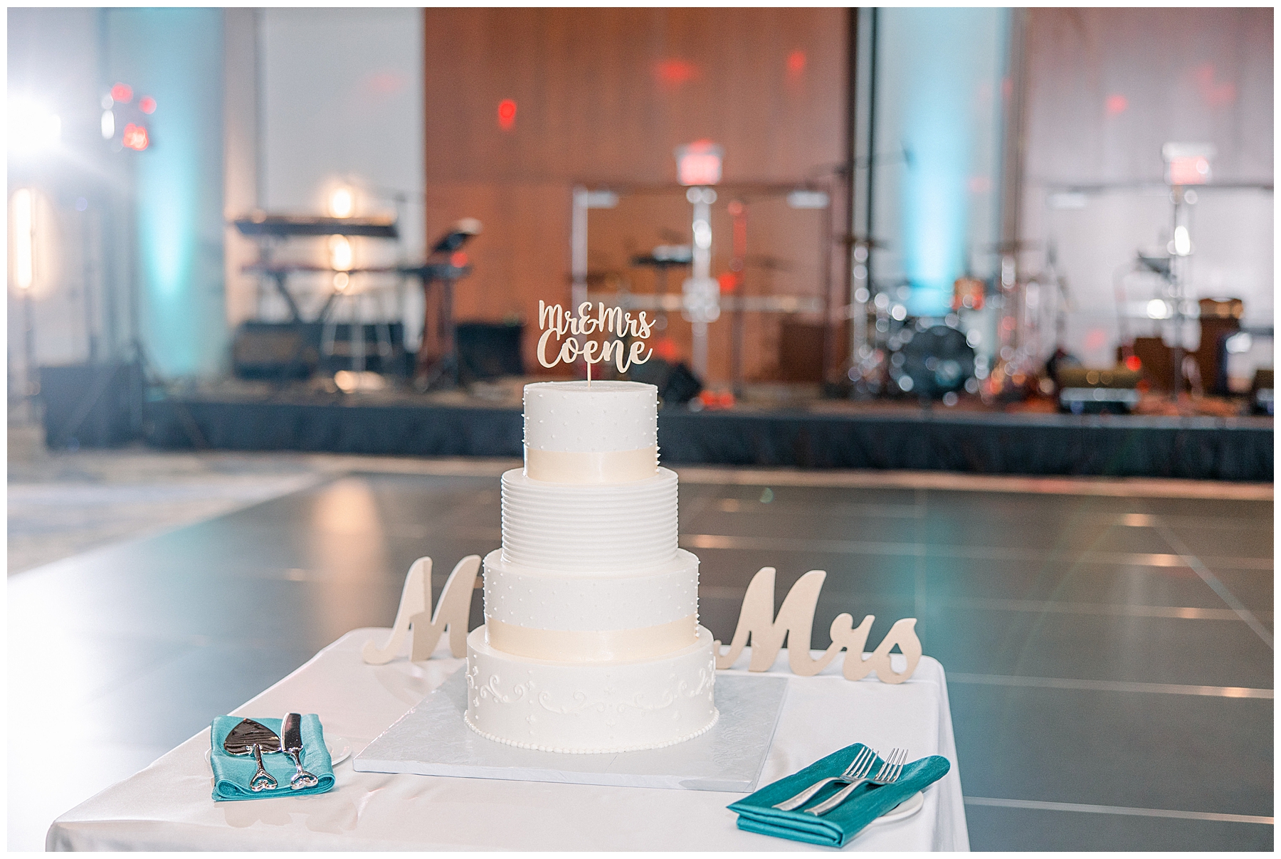 Boston Marriott Long Wharf Wedding cake