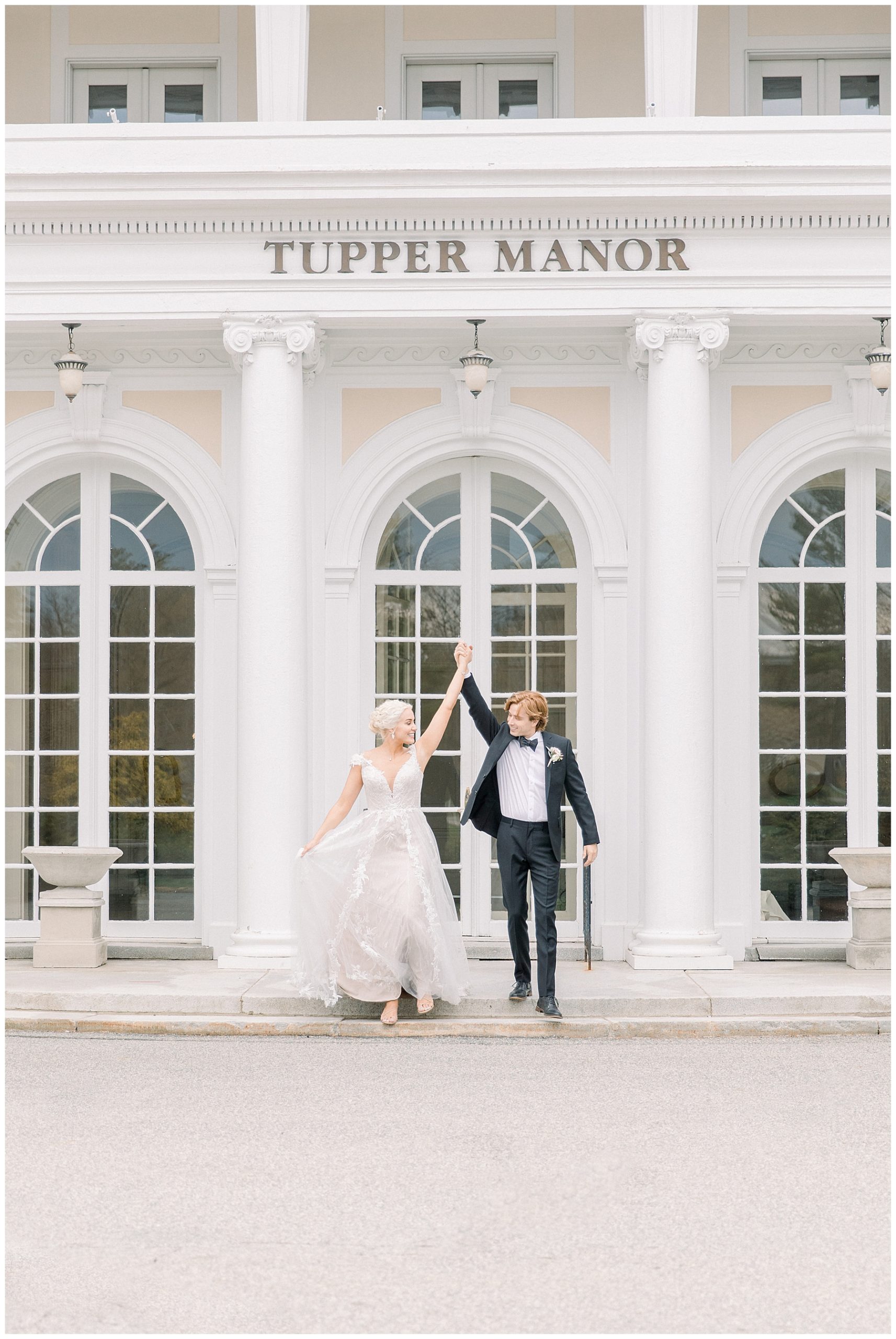 couple outside Tupper Manor-Top 10 Massachusetts wedding venues i