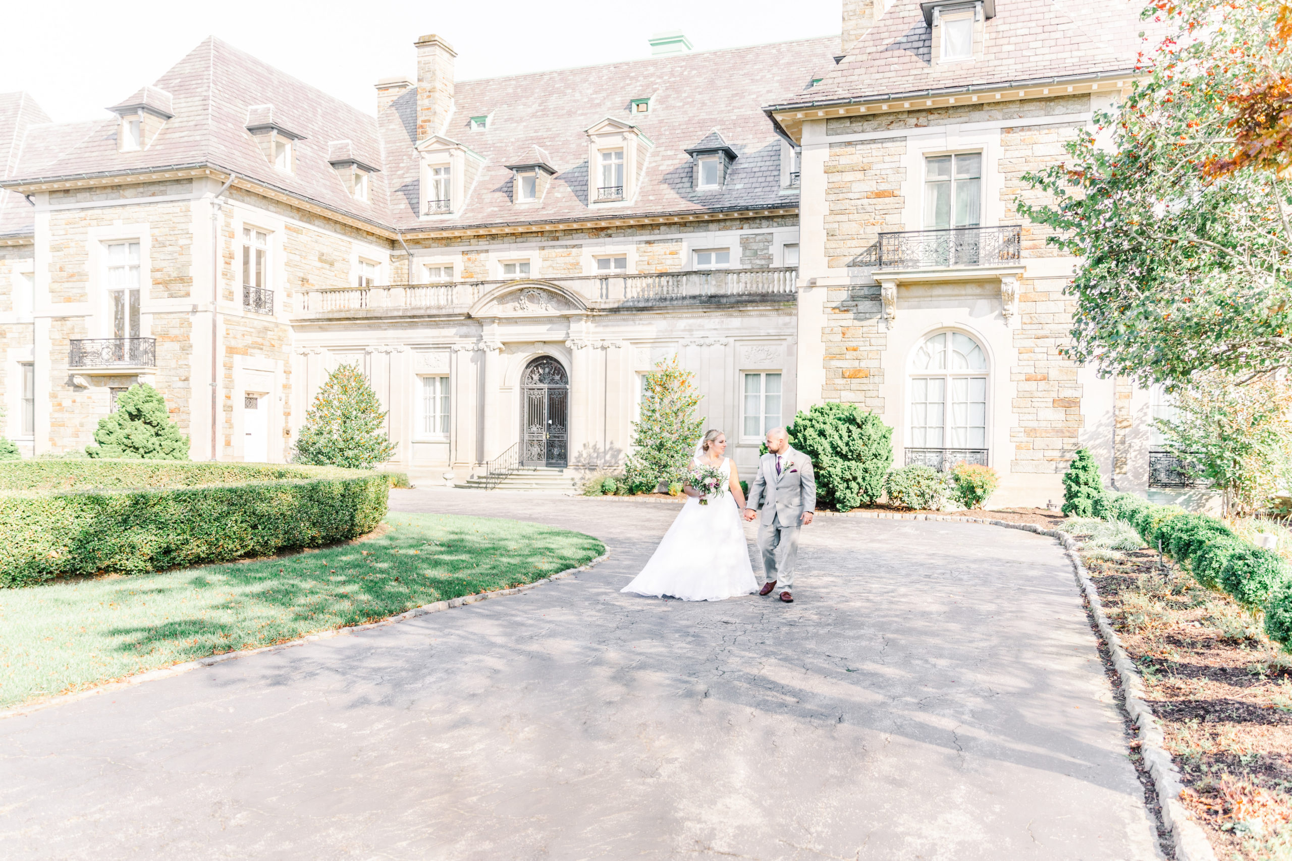 Aldrich Mansion Wedding in RI by Newport Wedding Photographer Stephanie Berenson