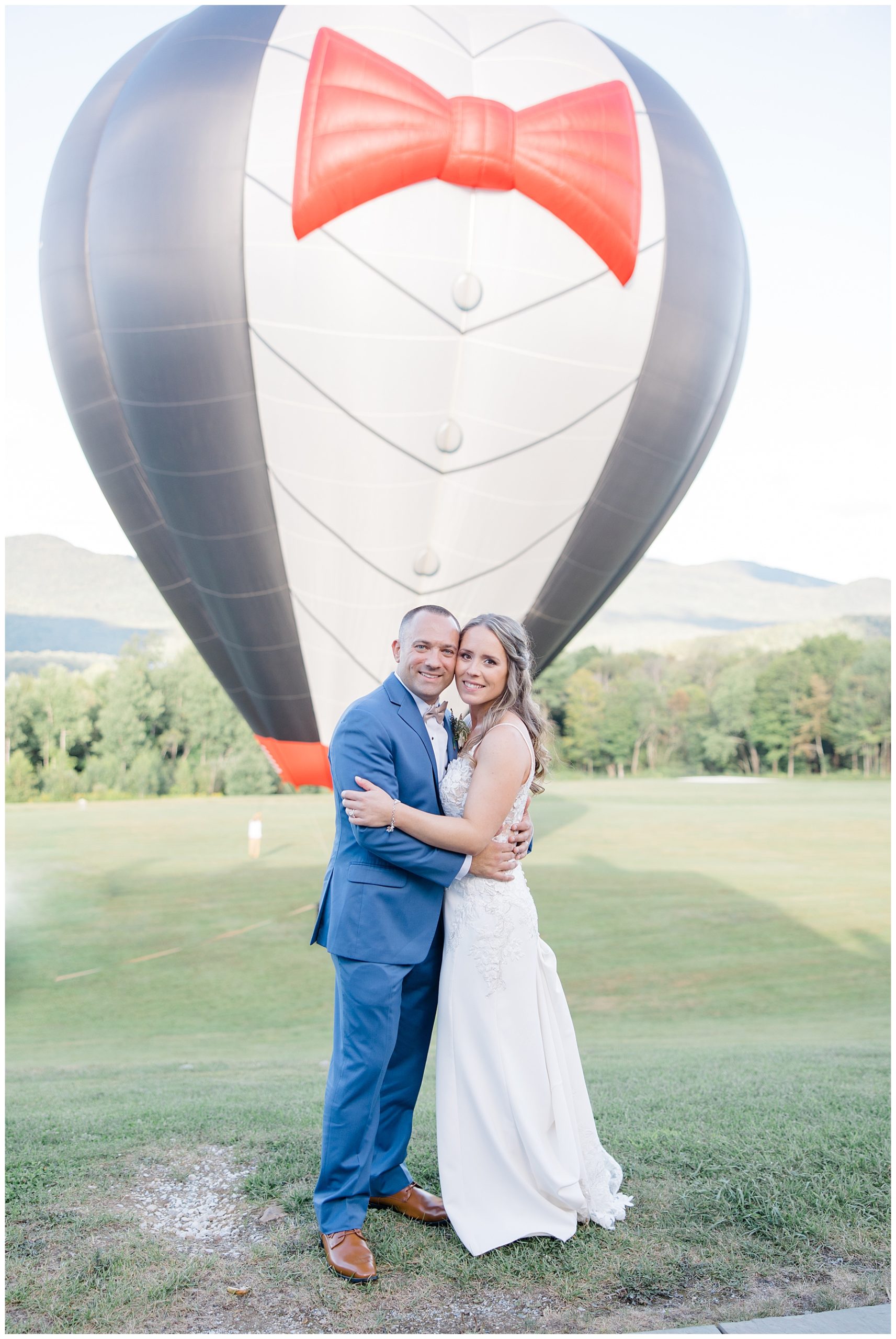 Dreamy Vermont Wedding at Mountain Top Inn & Resort with hot air balloon 