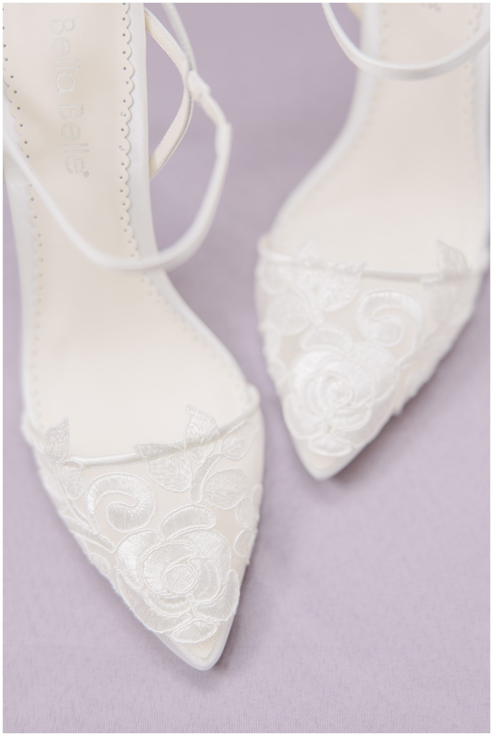 bride's wedding shoes 