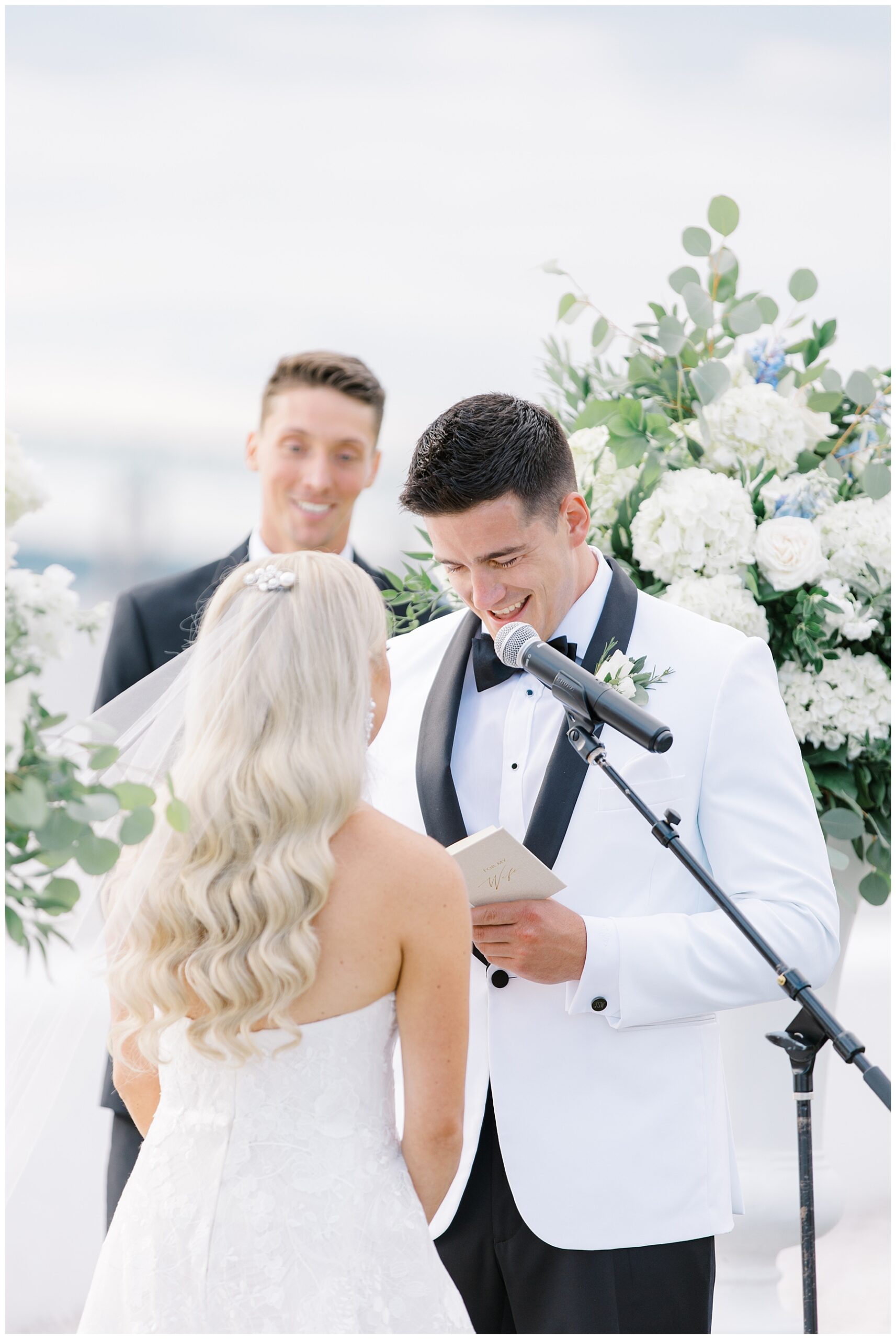 groom reads vows 
