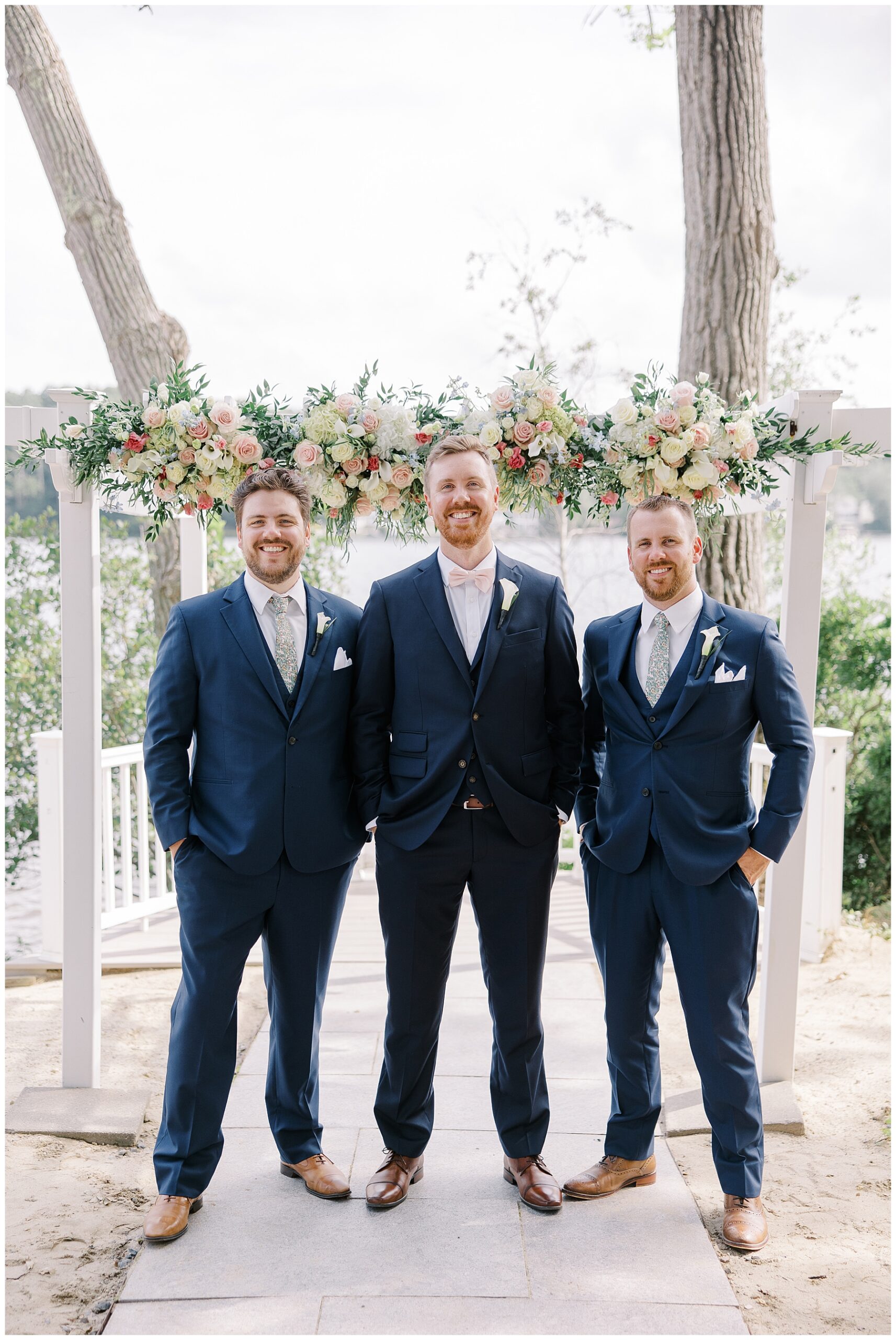 groom and groomsmen 