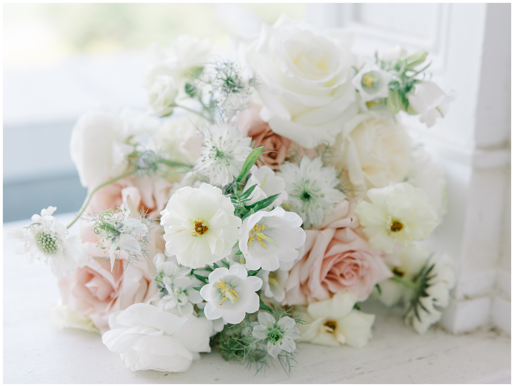 timeless bridal bouquet