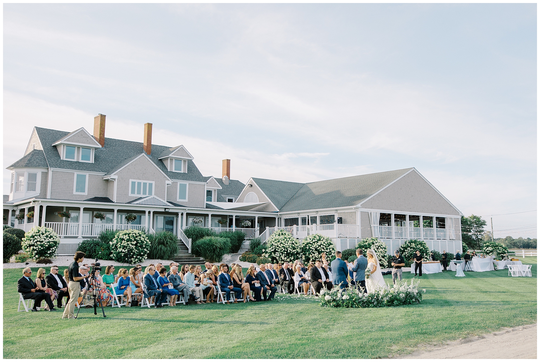 outdoor wedding ceremony at Shining Tides