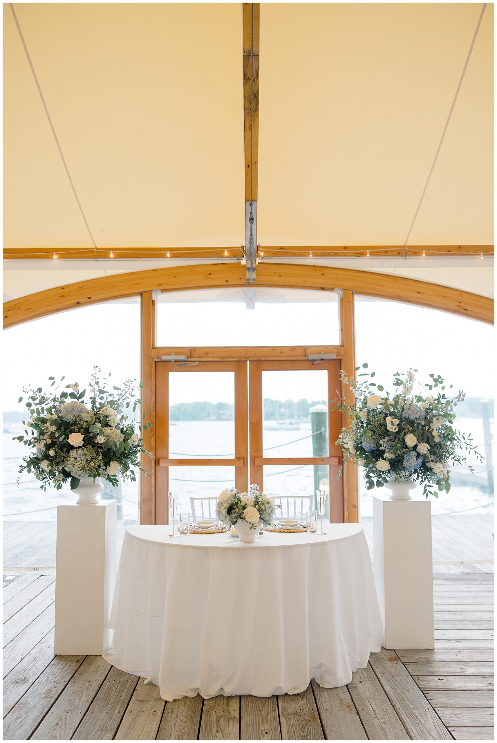 sweetheart table details