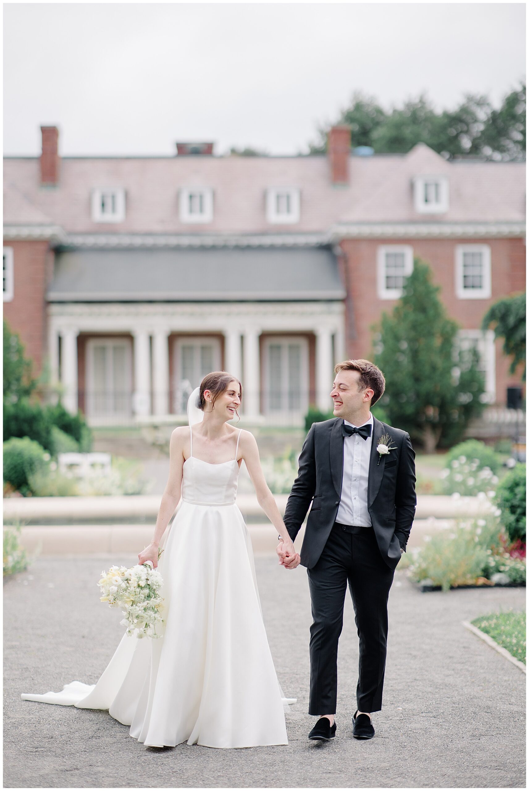 candid wedding portraits 