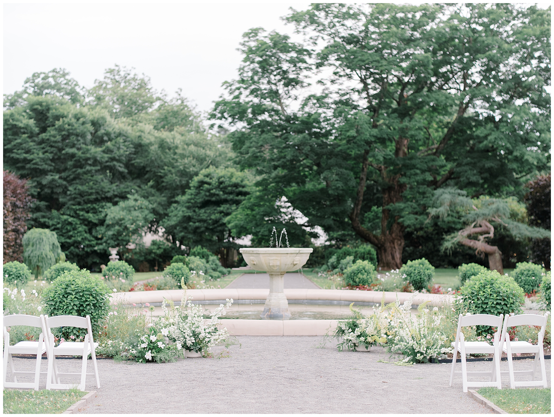 water fountain in garden at wedding ceremony