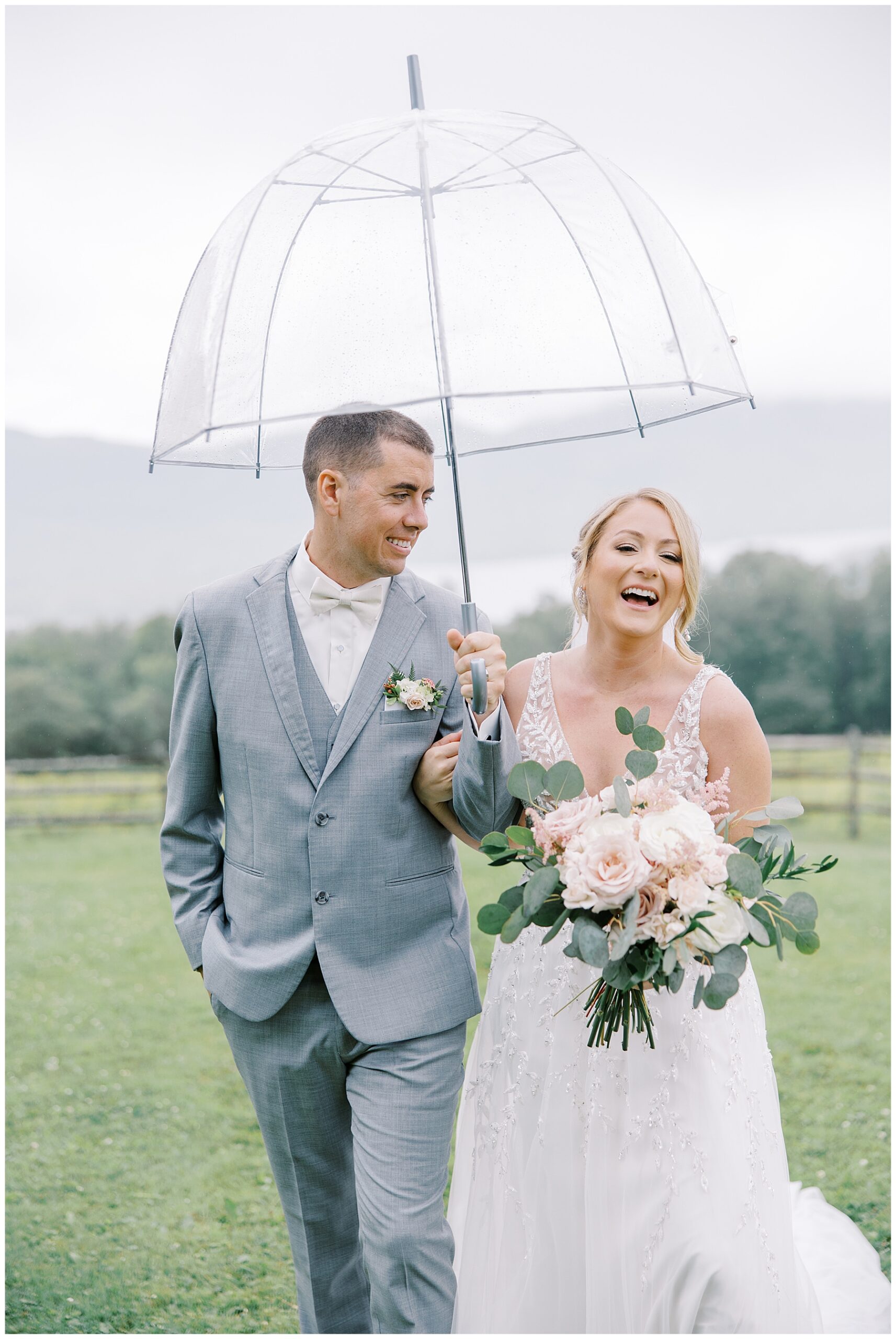 rainy day wedding photos