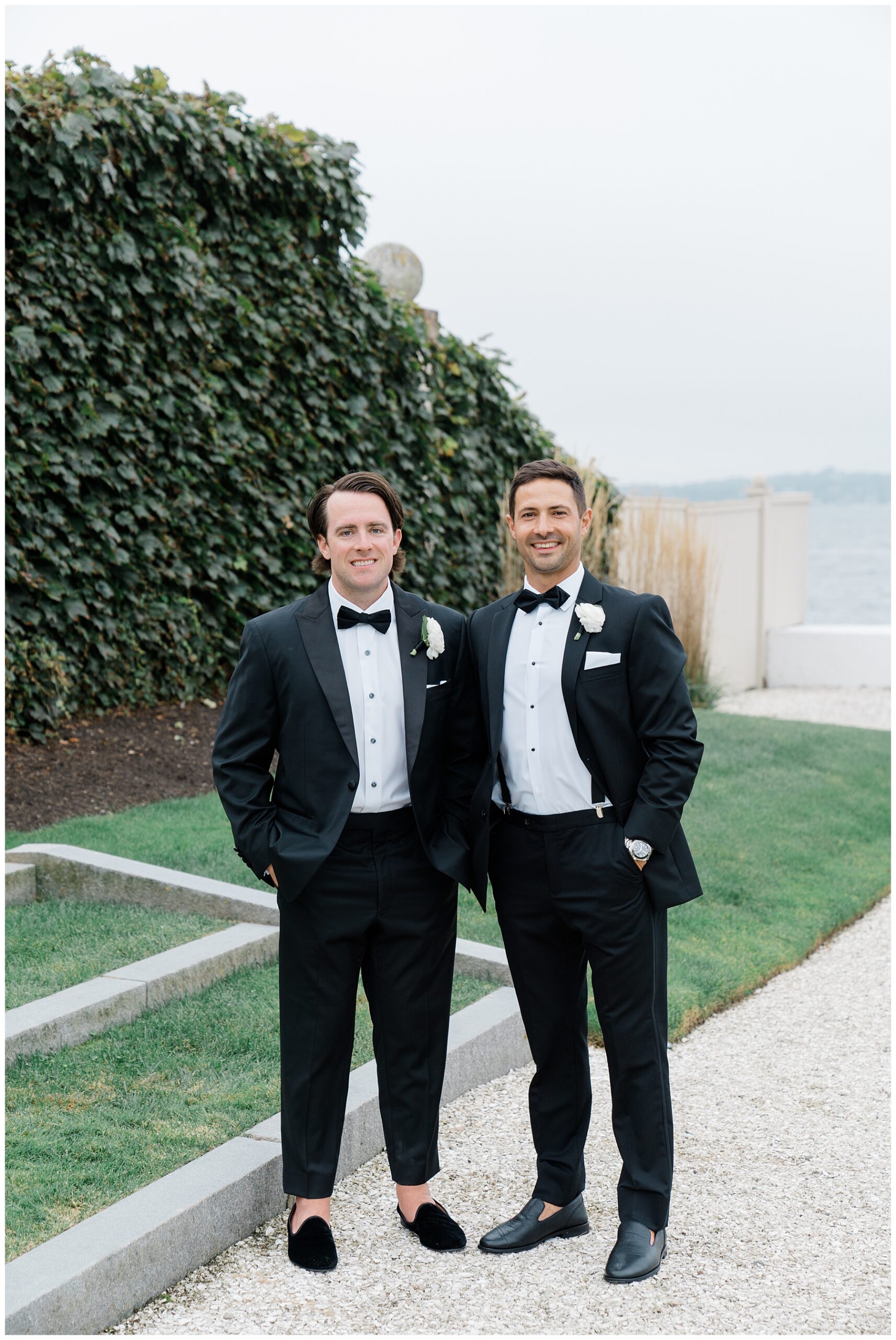 groom and groomsmen