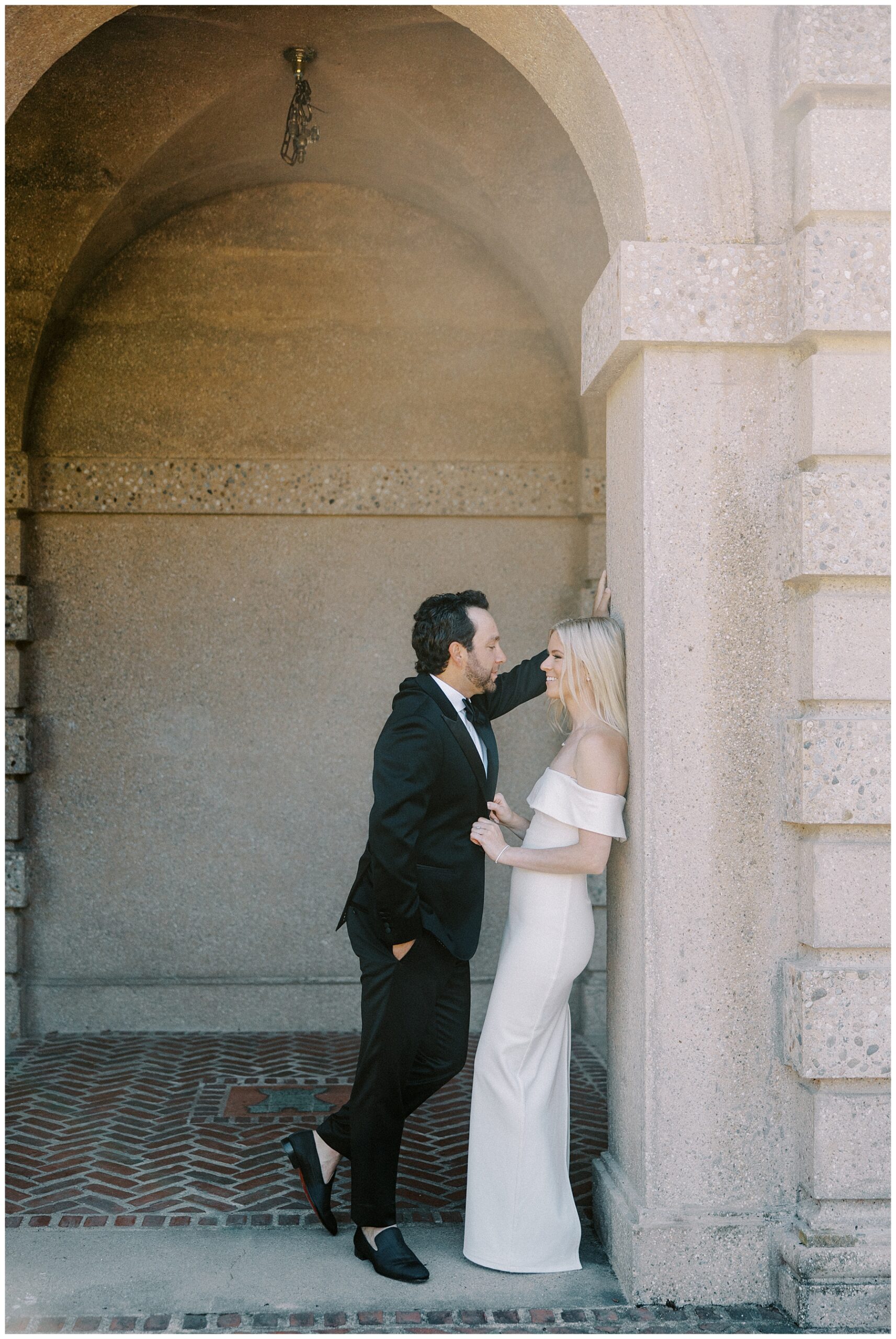 timeless and classy engagement photos