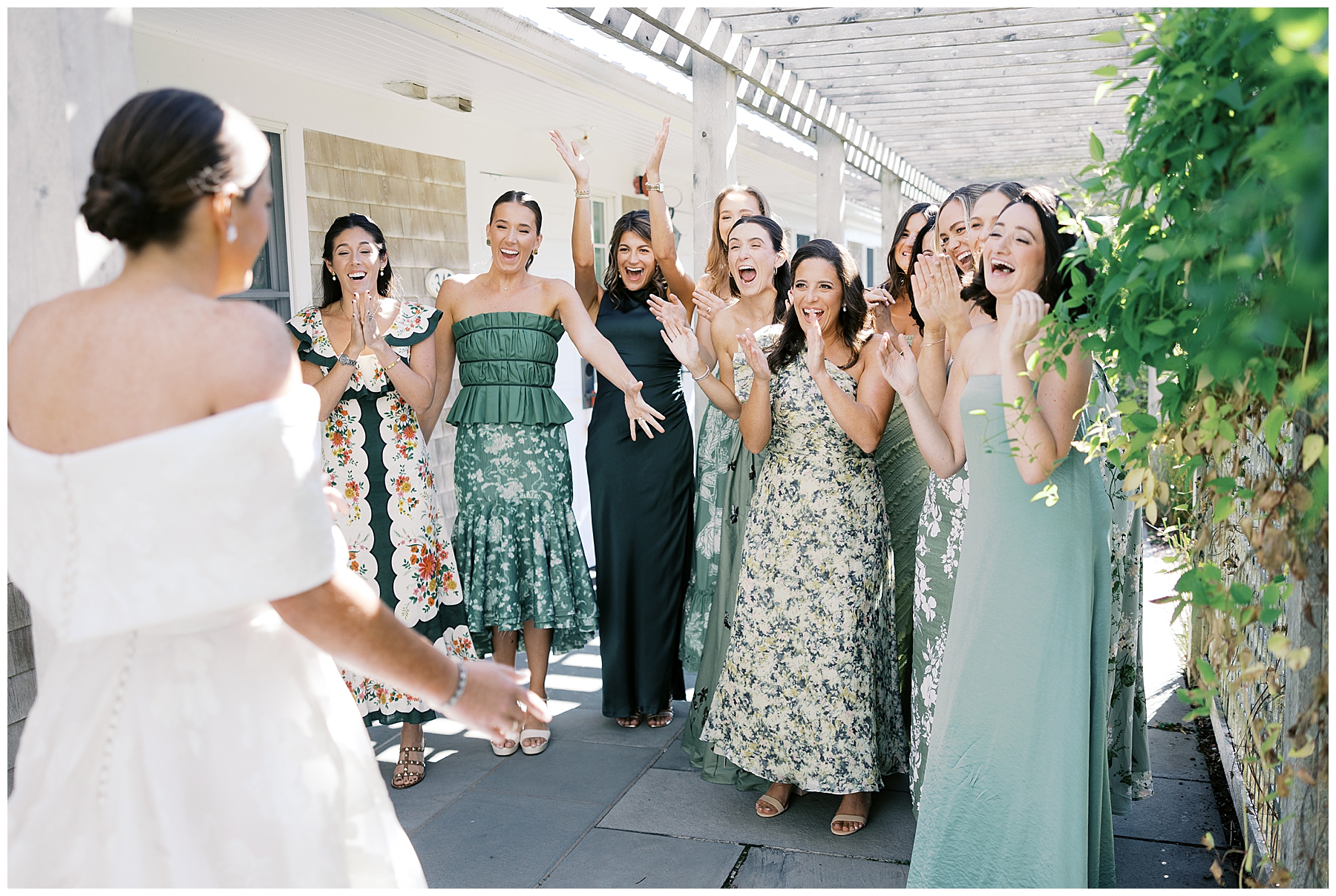 bride's first look with bridesmaids 