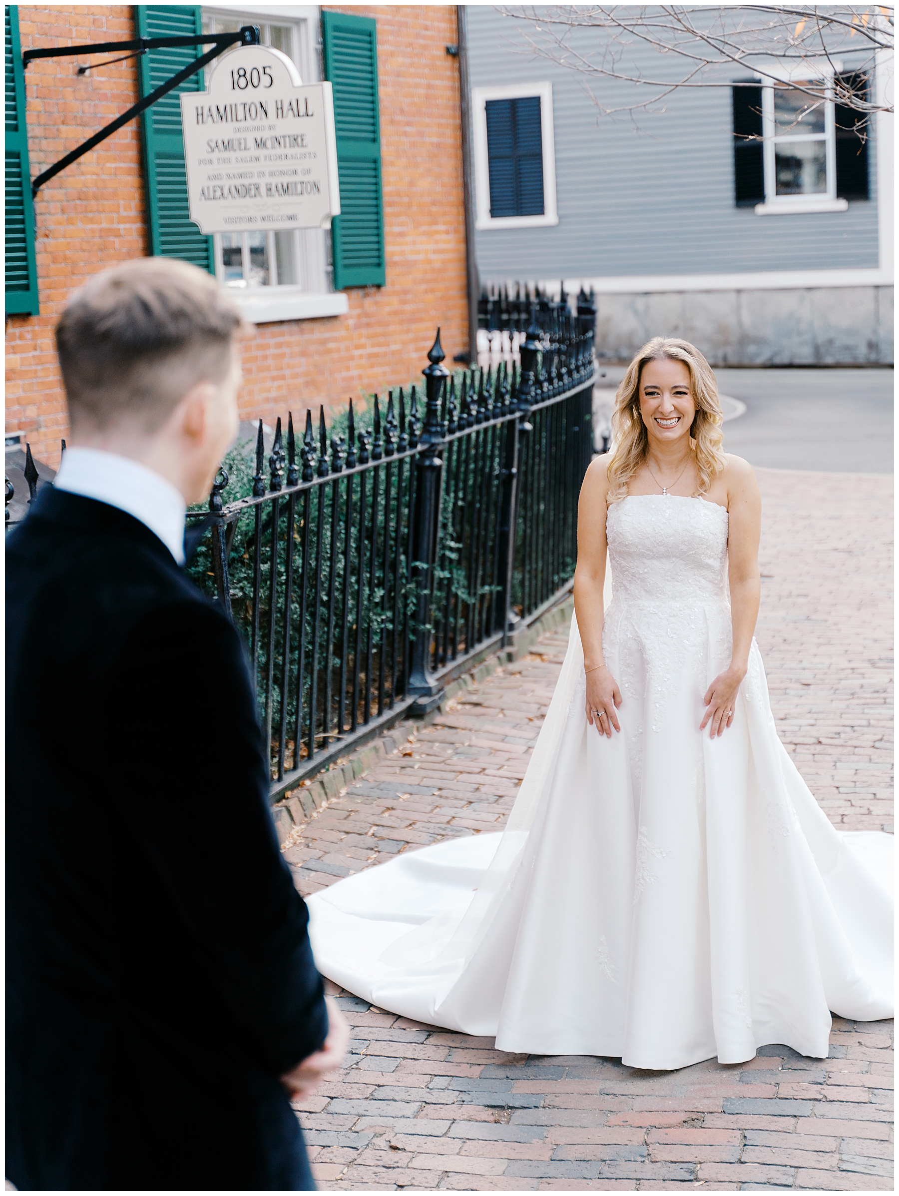 groom turns to see bride during first look
