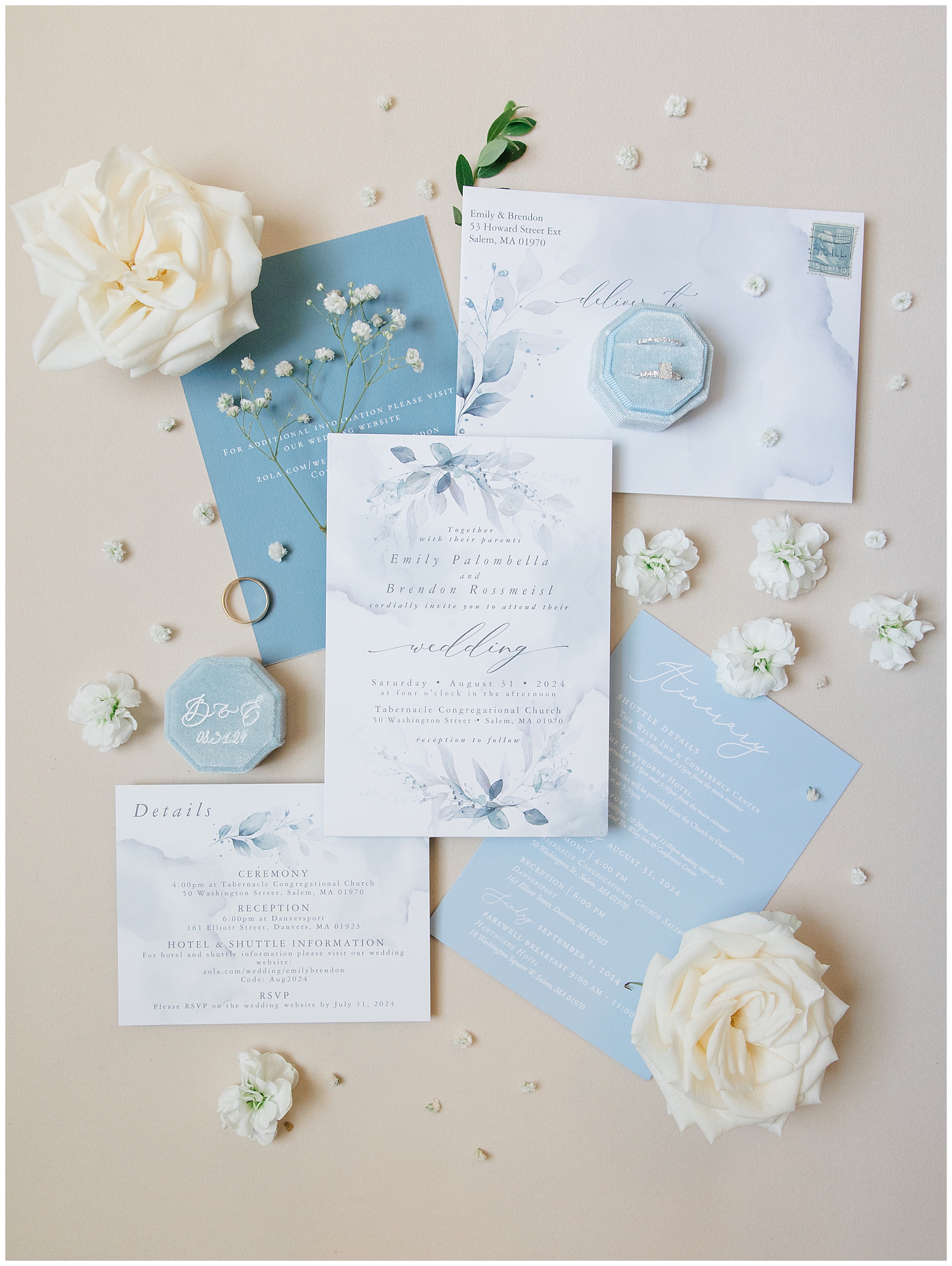wedding invitation 