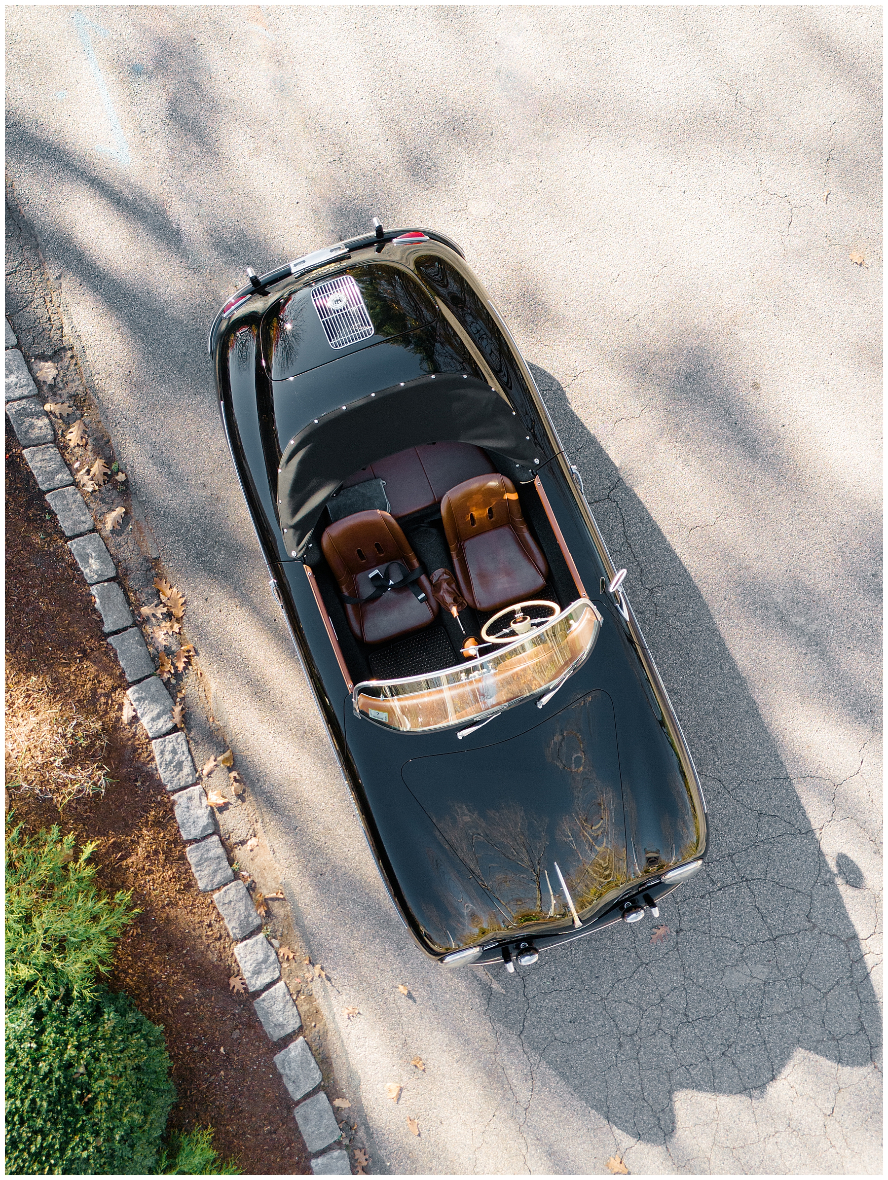 classic car for Saphire Estate wedding