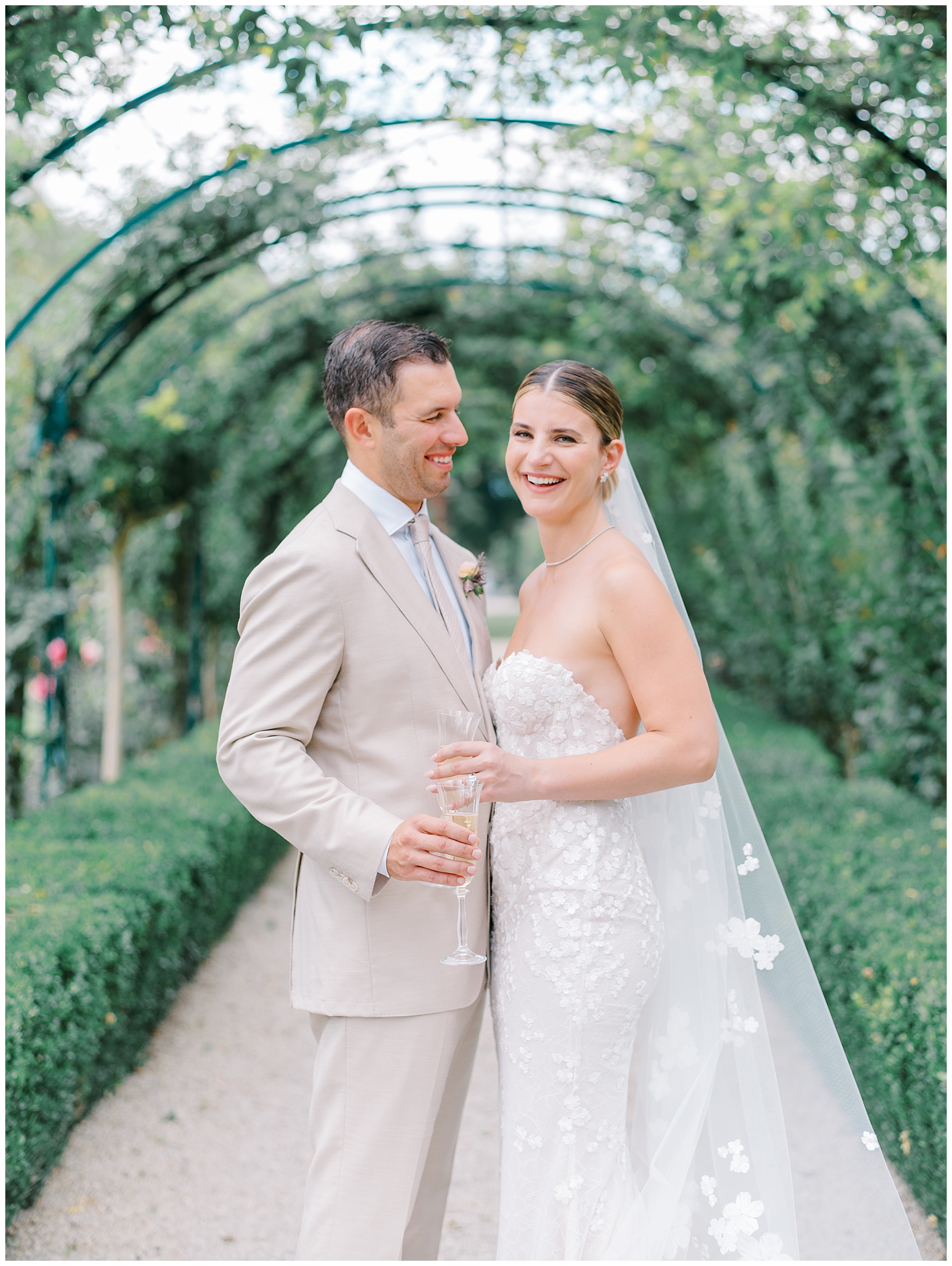 wedding photos of newlyweds